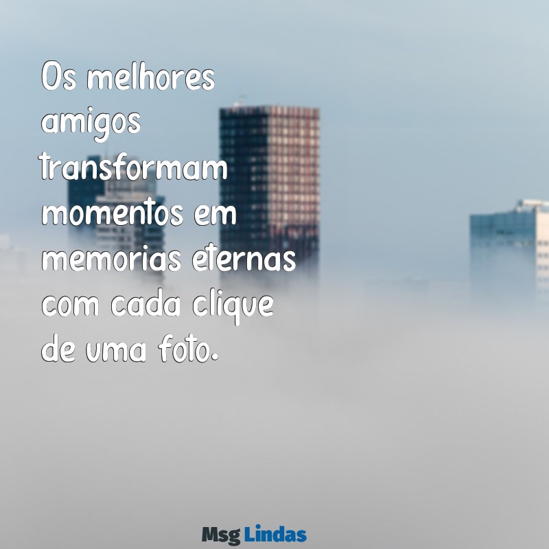 foto de melhores amigos Os melhores amigos transformam momentos em memórias eternas com cada clique de uma foto.